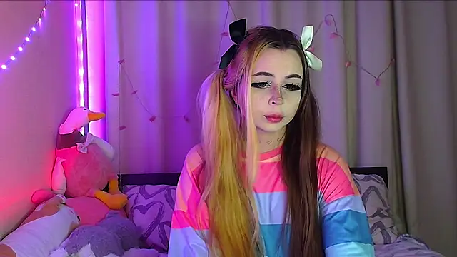 suemeow online show from February 24, 2025, 1:24 am