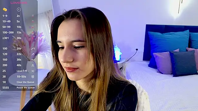 Alice Weiss online show from March 4, 2025, 5:21 am