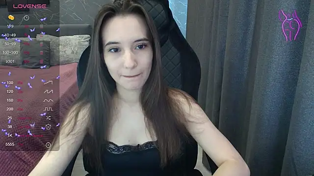 Snapshot of Alice_Weiss chatting on June 4, 2026, 9:58 am Alice Weiss online show from June 4, 2026, 9:58 am