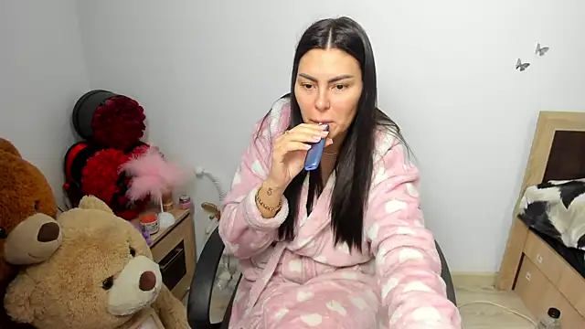 kilenyapatrice online show from February 26, 2026, 1:00 pm