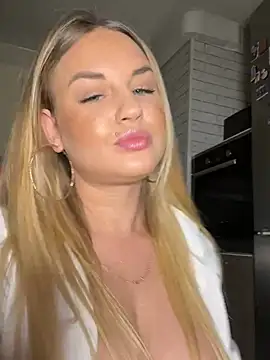 VelleryKinky online show from January 18, 2026, 10:57 pm