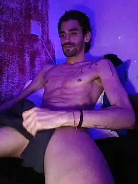 johngil0995 online show from November 19, 2025, 3:34 pm