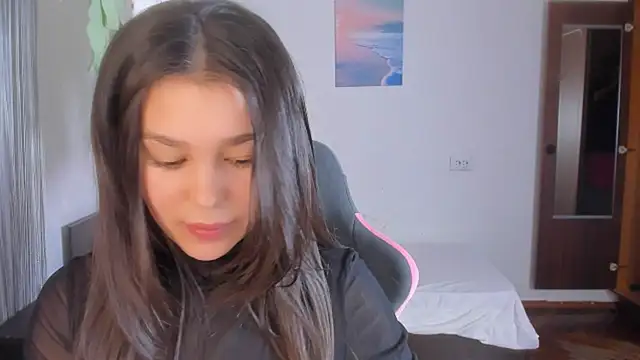 LunaXmii online show from February 26, 2025, 4:08 am