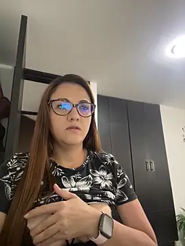 Snapshot of Shianrose chatting on March 6, 2025, 7:32 pm Shianrose online show from March 6, 2025, 7:32 pm