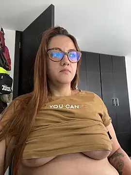 Snapshot of Shianrose chatting on February 26, 2025, 3:43 pm Shianrose online show from February 26, 2025, 3:43 pm