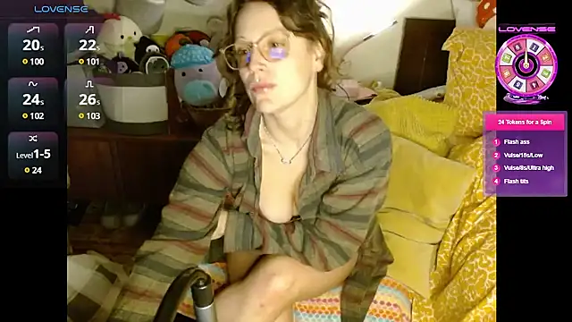 kennyyyXxX online show from December 16, 2024, 1:53 am