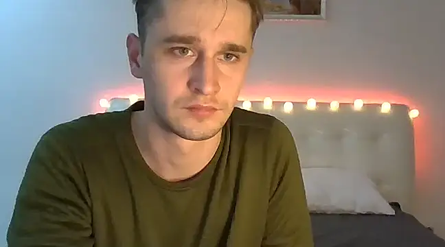 Frank07021 online show from December 13, 2024, 11:28 pm