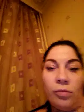 Liliq9 online show from October 27, 2025, 9:49 pm