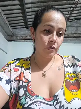 Snapshot of Roussexy_ chatting on January 8, 2025, 2:57 am Roussexy online show from January 8, 2025, 2:57 am