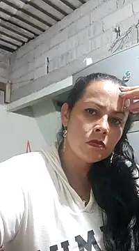 Snapshot of Roussexy_ chatting on December 19, 2024, 1:50 am Roussexy online show from December 19, 2024, 1:50 am