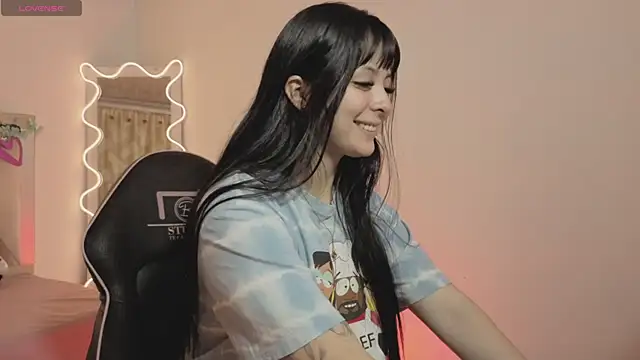 hina tay online show from November 20, 2025, 3:29 am