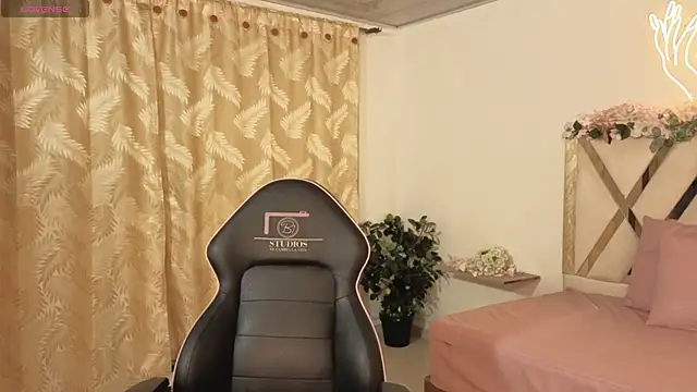 hina tay online show from February 21, 2026, 3:08 am