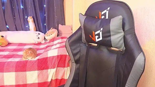 doll barbieee online show from February 20, 2025, 7:41 pm