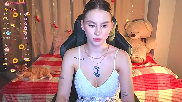 doll barbieee online show from December 4, 2025, 6:51 pm