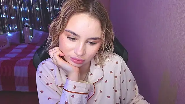 doll barbieee online show from February 5, 2025, 8:35 pm