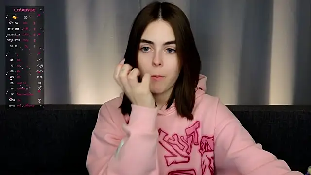 JulianaHaith online show from January 7, 2025, 2:41 pm