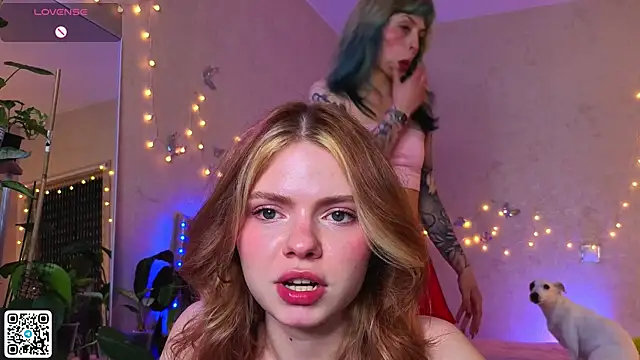 Red  Candy online show from July 7, 2026, 7:17 pm