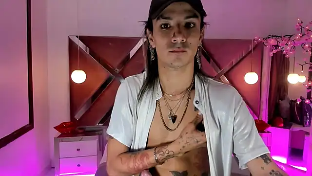 Snapshot of georgie_latin99 chatting on September 13, 2025, 2:17 pm georgie latin99 online show from September 13, 2025, 2:17 pm