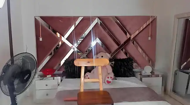 Snapshot of georgie_latin99 chatting on March 20, 2025, 3:36 pm georgie latin99 online show from March 20, 2025, 3:36 pm