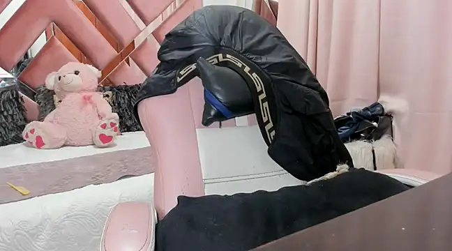 Snapshot of georgie_latin99 chatting on March 20, 2025, 12:32 pm georgie latin99 online show from March 20, 2025, 12:32 pm