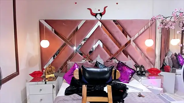 Snapshot of georgie_latin99 chatting on November 23, 2025, 2:49 pm georgie latin99 online show from November 23, 2025, 2:49 pm