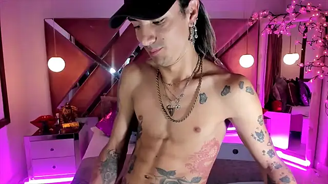 Snapshot of georgie_latin99 chatting on November 17, 2025, 3:16 pm georgie latin99 online show from November 17, 2025, 3:16 pm