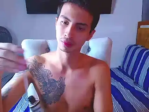 Velk hot online show from April 18, 2026, 1:57 pm