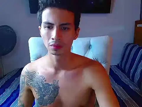 Velk hot online show from April 18, 2026, 7:07 pm