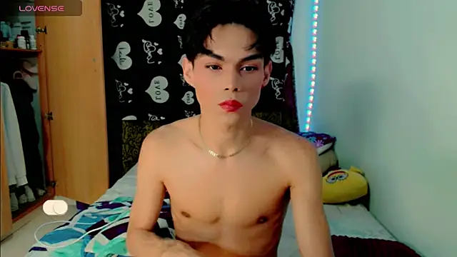 femboykeene online show from March 15, 2025, 7:09 am