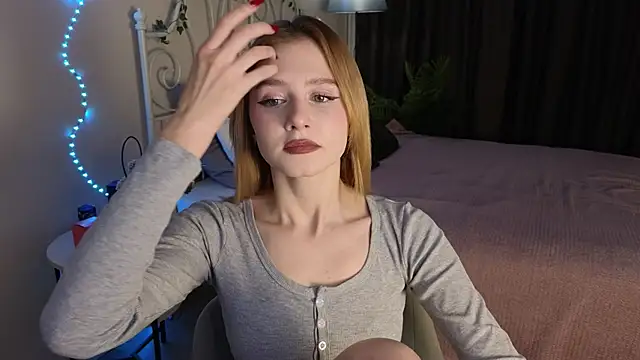 Snapshot of jenny_bunny_ chatting on October 8, 2025, 1:29 am jenny bunny online show from October 8, 2025, 1:29 am