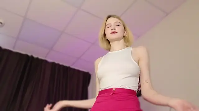 Snapshot of jenny_bunny_ chatting on March 23, 2025, 7:53 am jenny bunny online show from March 23, 2025, 7:53 am