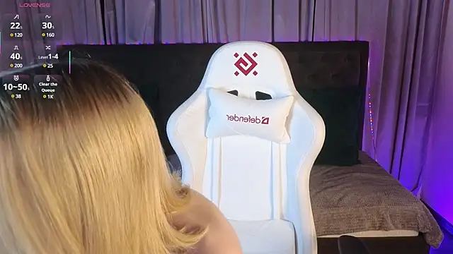 Snapshot of jenny_bunny_ chatting on March 17, 2025, 1:35 am jenny bunny online show from March 17, 2025, 1:35 am