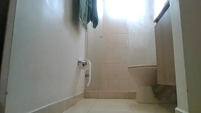 Liloo8923 online show from January 13, 2025, 3:26 pm