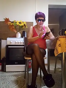 Ely Elenita online show from November 21, 2025, 9:41 am