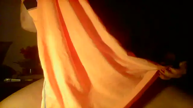 Snapshot of Ely_Elenita chatting on April 30, 2026, 8:57 pm Ely Elenita online show from April 30, 2026, 8:57 pm