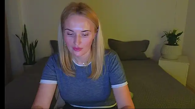 AlisssaRose online show from March 15, 2025, 7:59 pm