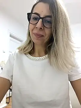 SukyGirl online show from February 18, 2025, 3:10 pm