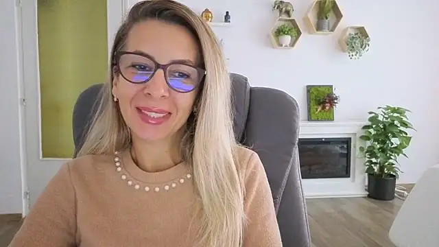 SukyGirl online show from September 11, 2025, 7:19 am