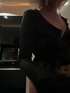 Snapshot of XMelissaX chatting on June 20, 2026, 8:36 pm XMelissaX online show from June 20, 2026, 8:36 pm
