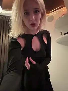 Snapshot of XMelissaX chatting on July 11, 2026, 9:04 pm XMelissaX online show from July 11, 2026, 9:04 pm