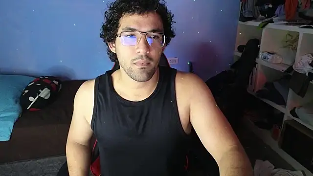 FreyrStyle online show from September 24, 2025, 2:07 am