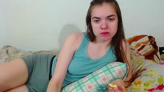 SallyMkn online show from October 13, 2025, 11:12 am