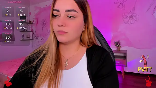 Lucia star   online show from March 11, 2025, 5:57 am