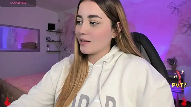 Lucia star   online show from February 18, 2025, 5:42 am