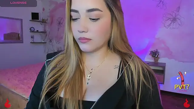 Lucia star   online show from February 16, 2025, 2:09 am