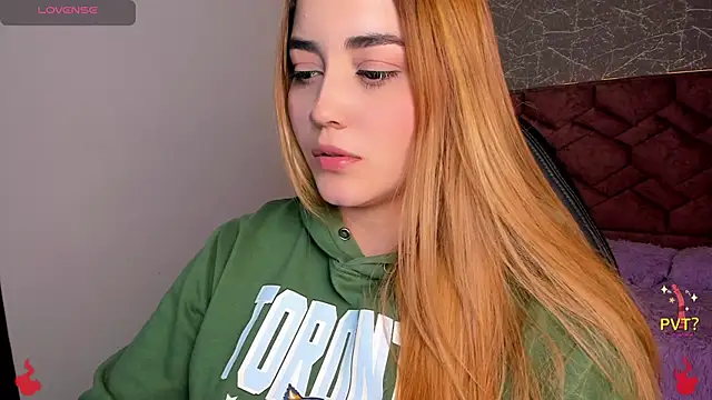 Lucia star   online show from January 23, 2025, 10:54 pm