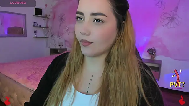 Lucia star   online show from February 13, 2025, 2:45 am