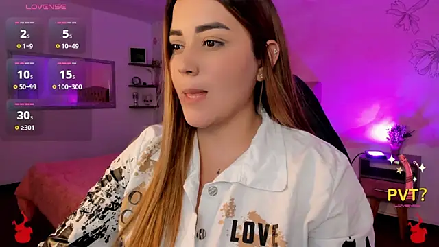 Lucia star   online show from March 15, 2025, 2:35 am