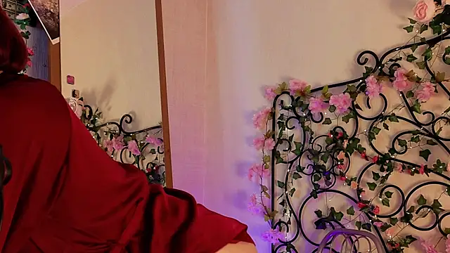 LisaVamp online show from October 1, 2025, 10:46 pm