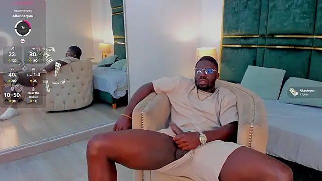 Snapshot of Latrellx7 chatting on February 15, 2025, 10:44 am Latrellx7 online show from February 15, 2025, 10:44 am